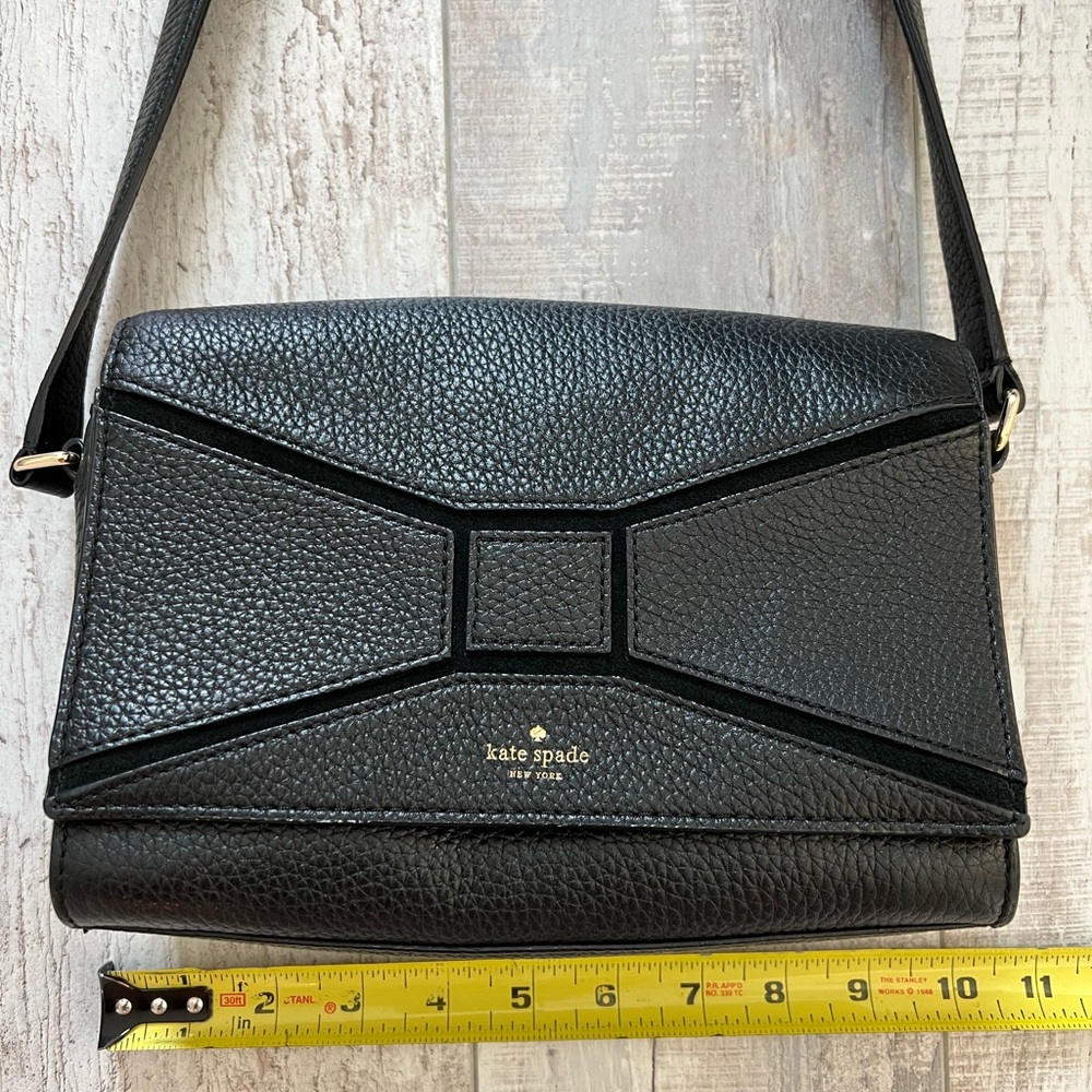 Black Kate Spade crossbody